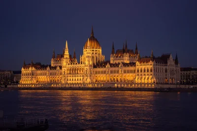 bâtiment du parlement hongrois